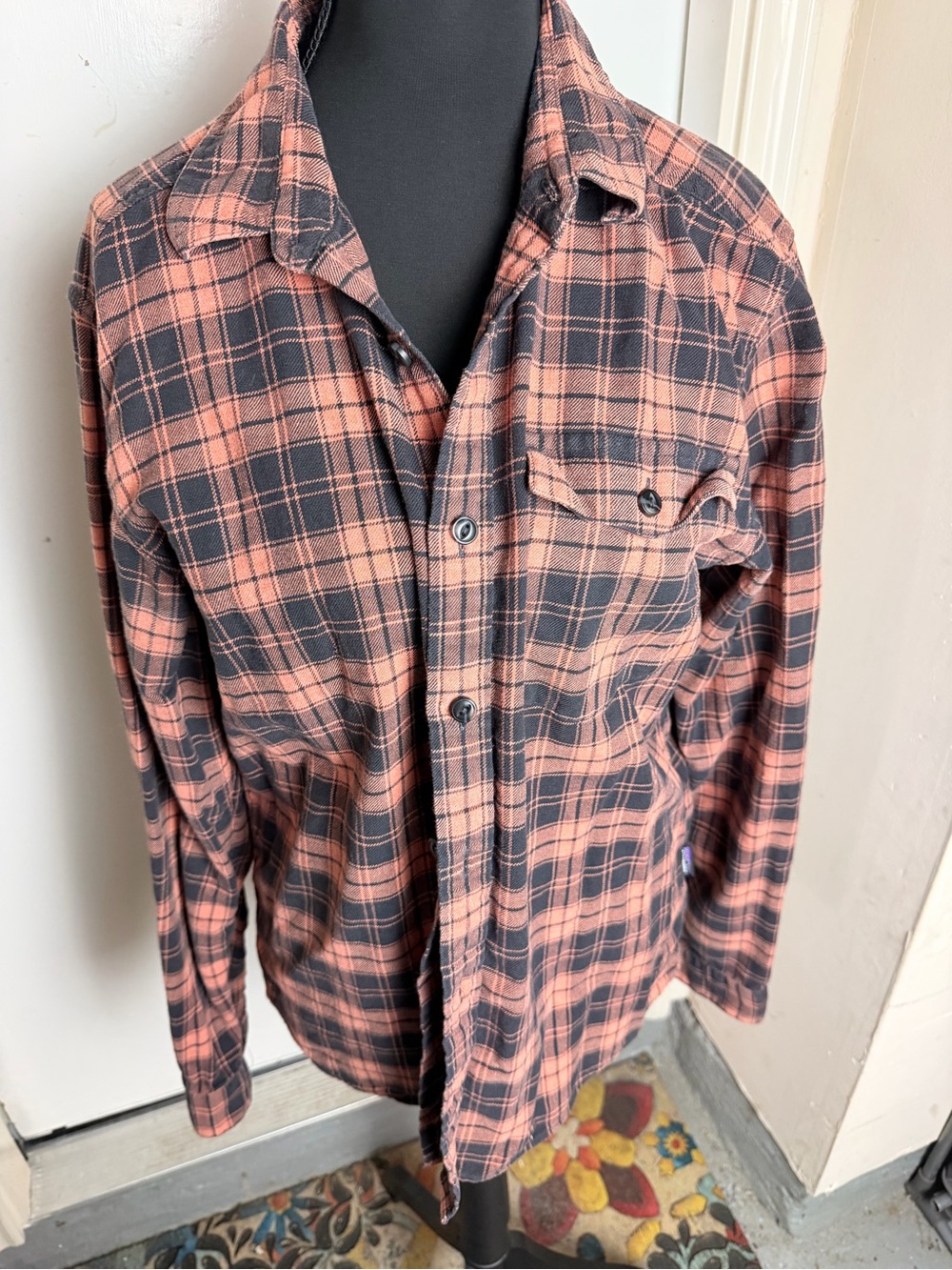 Patagonia Peach and Black Plaid Organic Cotton Shirt Size Small-